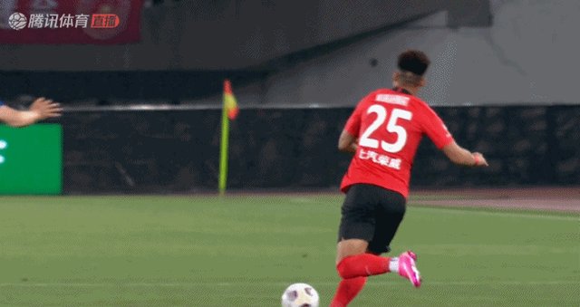 必赢下载-中超连续2轮3次上演功夫废人 买提江都成了惯犯?